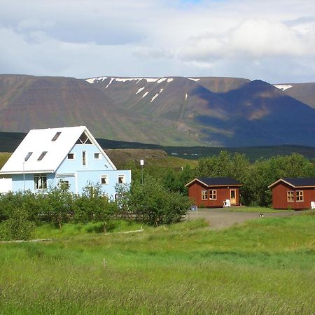 Guesthouse Petursborg Акурейри Экстерьер фото